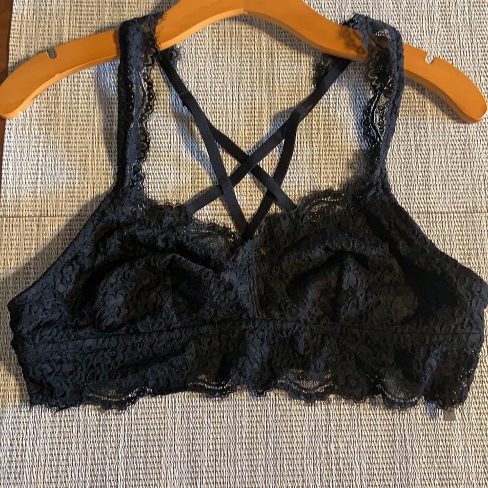 Aerie Strappy Back Bralette Large Black